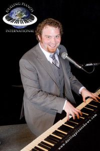 Dueling Pianos Kenner LA - Dueling Pianos International - dan-duelingpianos-performer-199x300