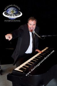 Dueling Pianos Plano TX - Dueling Pianos International - michael-duelingpianos-performer-200x300